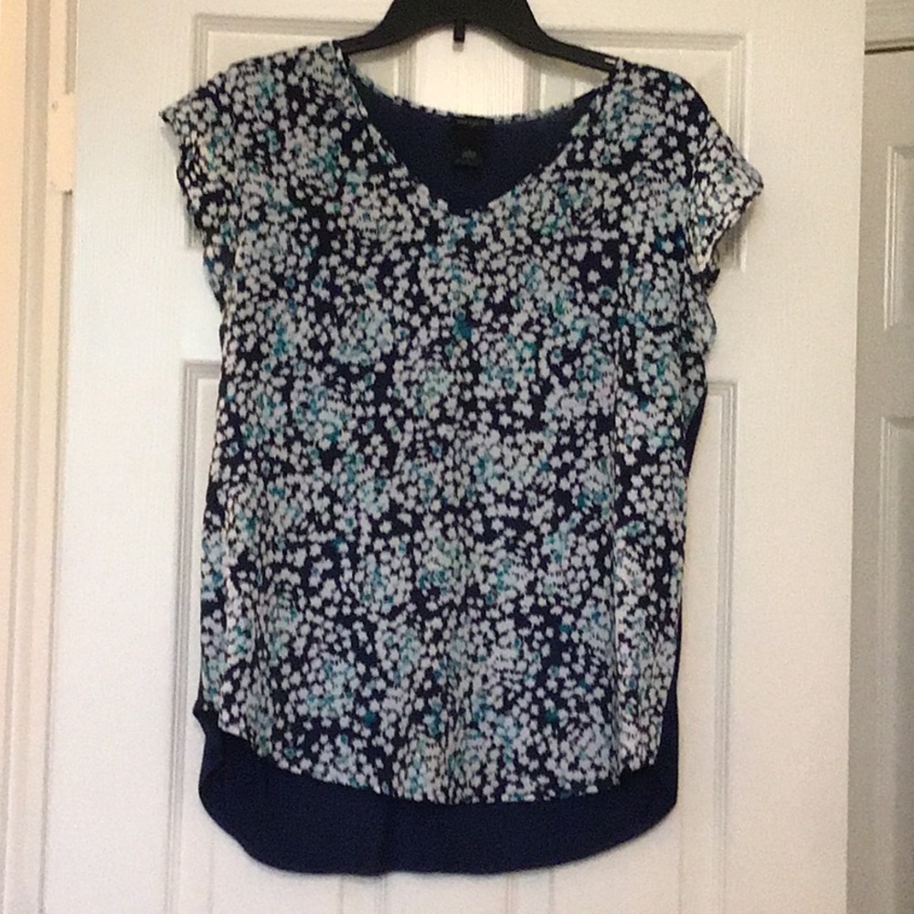 Ann Taylor ruffle sleeve top